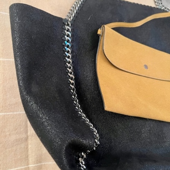 STELLA MCCARTNEY FALA BELLA TOTE - BLACK/REVERSIBLE CAMEL WITH SILVER HARDWARE - Picture 4 of 10